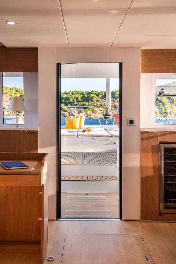 Image of LOCATION 5.8 yacht #4