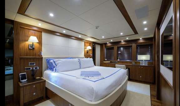 Image of Natural 9 yacht #6