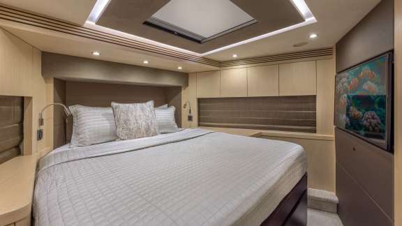 Image of Helios yacht #8