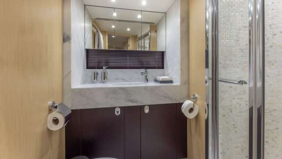 Image of Helios yacht #9