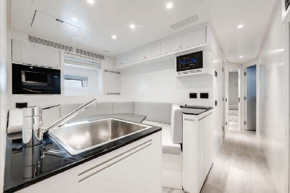 Image of Tycoon yacht #19