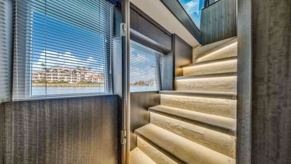 Image of Seven Seas yacht #18