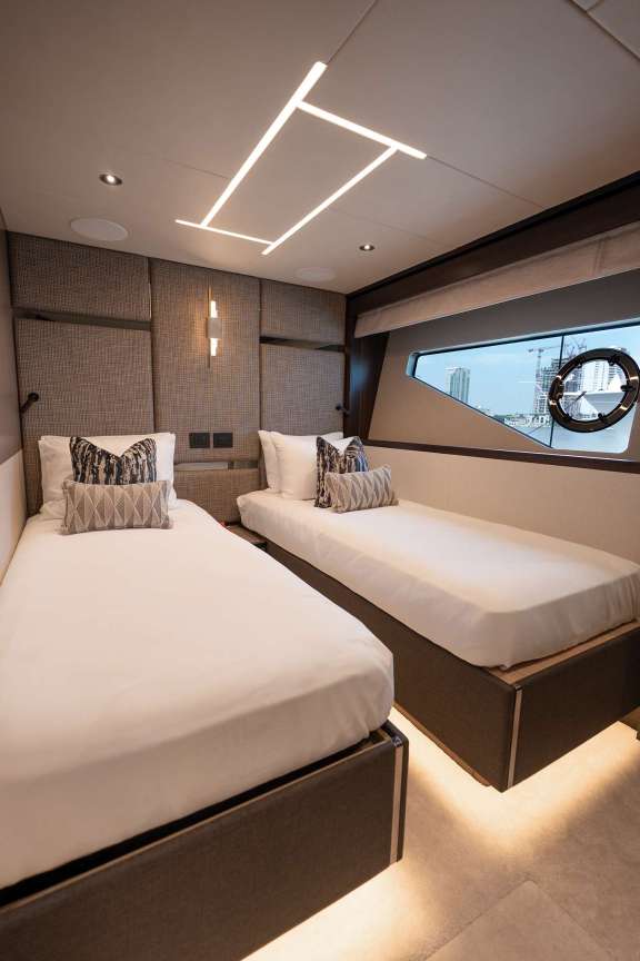 Image of Dolce Far Niente yacht #9