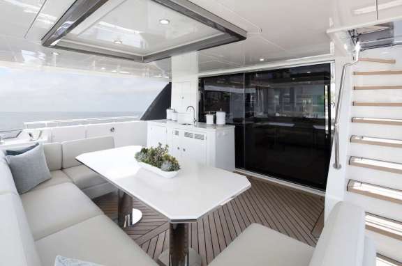 Aft Deck Dining for 8