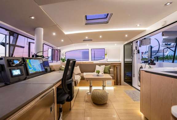 Image of Inez V yacht #17