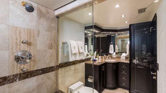 Image of TANZANITE yacht #13