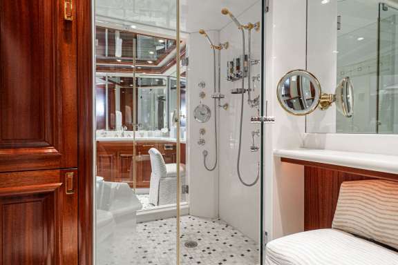 Image of BETH ANN yacht #9