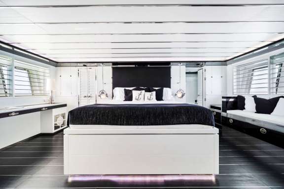 Image of Double Shot yacht #6