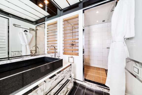 Image of Double Shot yacht #8