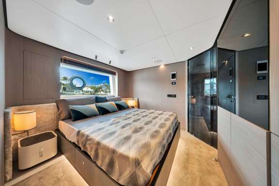 Image of Cloud 9 yacht #8