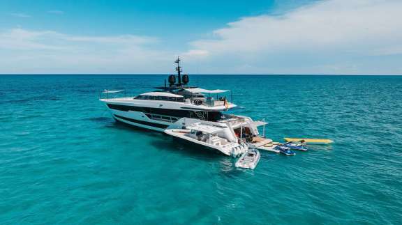 Image of Never Blue yacht #10