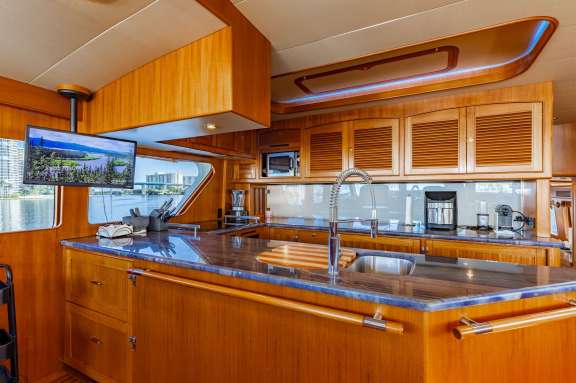 Image of VIRGINIA SEA yacht #16