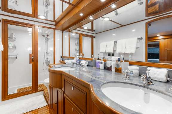 Image of VIRGINIA SEA yacht #7