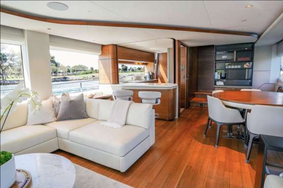 Image of Record Year yacht #3