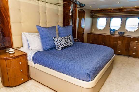 King Primary Stateroom