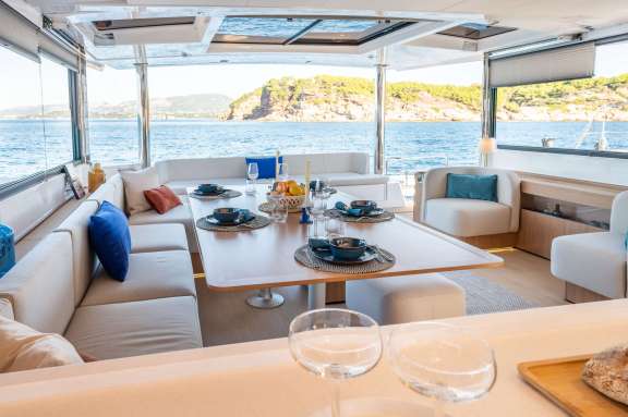 Image of Luna yacht #3