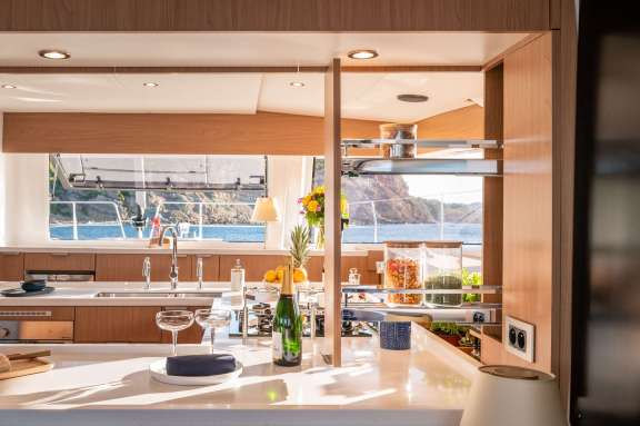 Image of Luna yacht #4