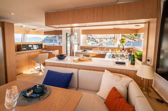 Image of Luna yacht #5