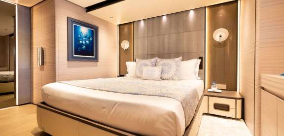 Image of SUI GENERIS yacht #11