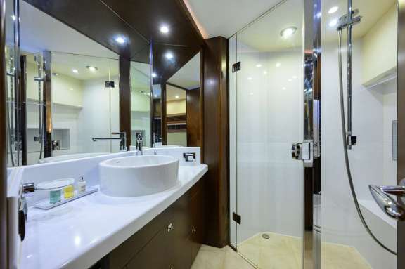 Image of SPECTRE yacht #9