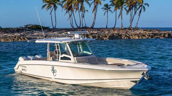 40' Boston Whaler Outrage Towed Tender