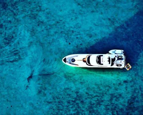 Image of DONA LOLA yacht #17