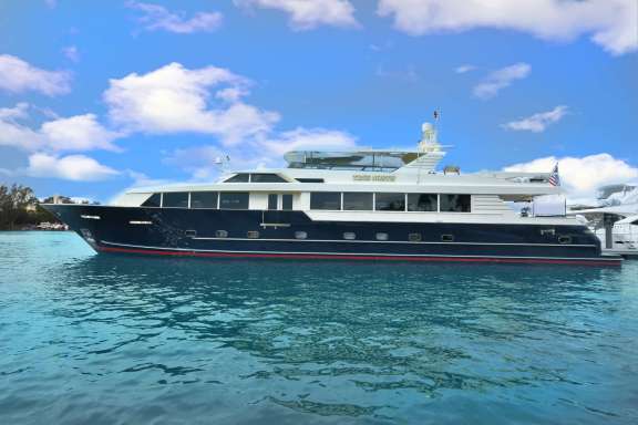 Image of TRUE NORTH yacht #18