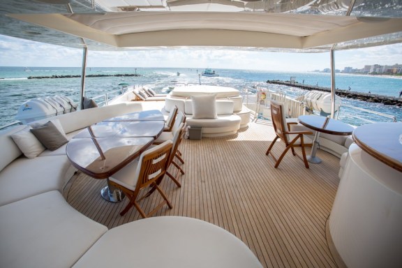 Image of HAPPY HOUR yacht #13