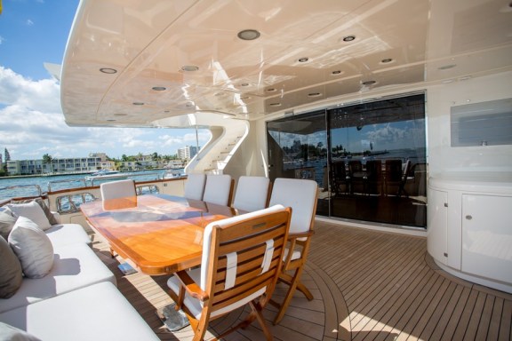 Image of HAPPY HOUR yacht #5
