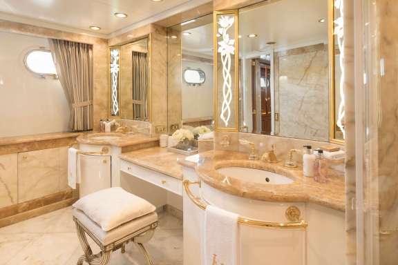 Image of LADY VICTORIA yacht #7