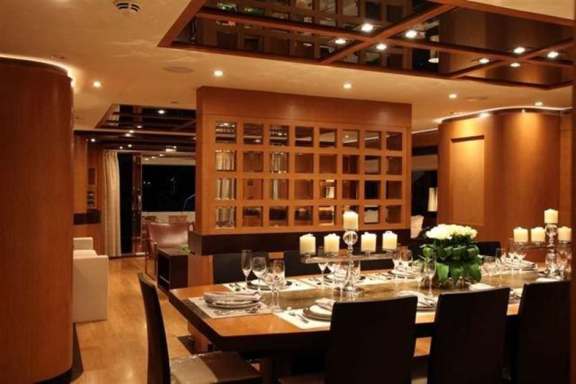 Image of NO BADA BEES yacht #3