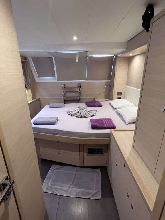 Image of DREAM LAGOON 620 yacht #18