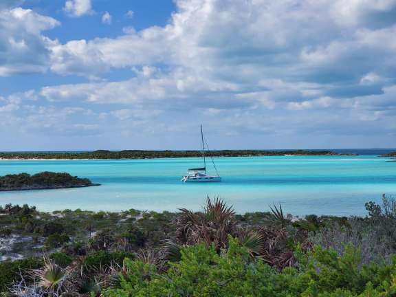 Image of THE SPACE BETWEEN yacht #9