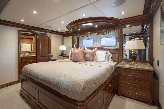 King Guest stateroom 2