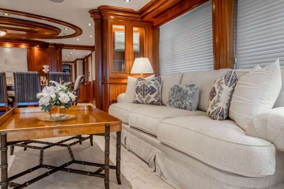 Image of MISS STEPHANIE yacht #2