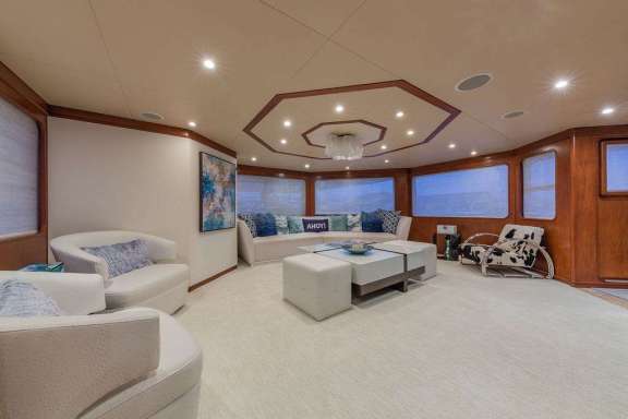 Main Salon Looking Aft
