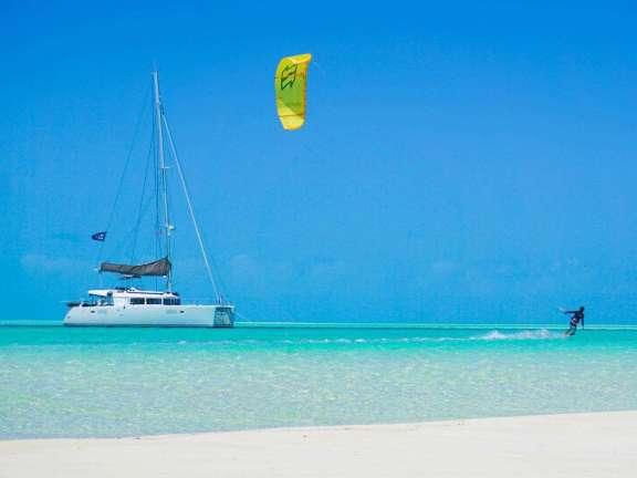 Image of Madrigal V yacht #15