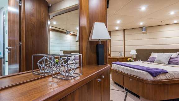 Image of TWINS yacht #10