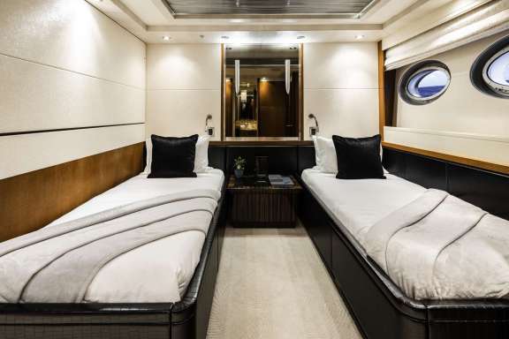 Image of AQUANOVA yacht #8