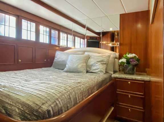 Image of LEXINGTON yacht #10