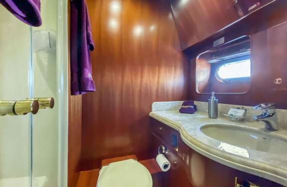 Image of LEXINGTON yacht #11