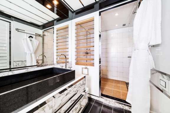 Image of 120 Double shot yacht #7