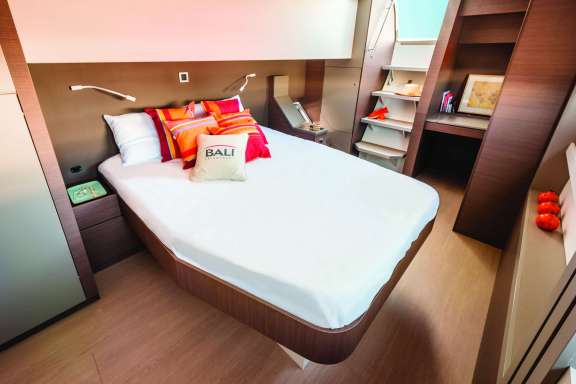 Image of KITTIWAKE yacht #12