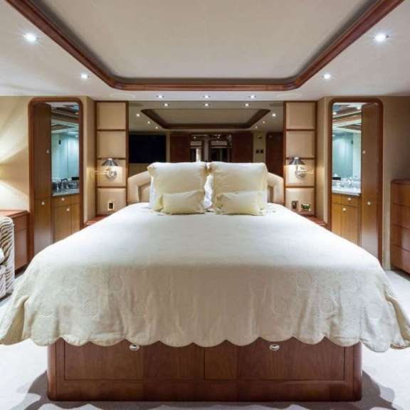 Image of NATURAL 9 yacht #6