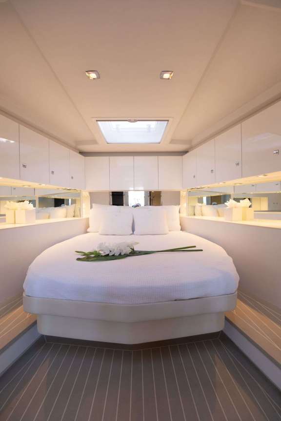 Image of 55 Van Dutch yacht #6