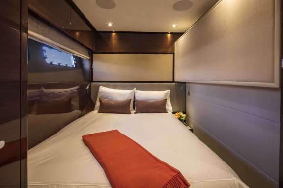 Twin Converted to Queen