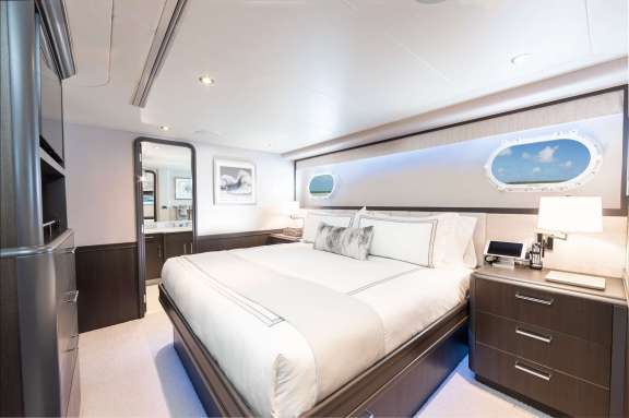 Image of MEMENTO VIVERE yacht #9
