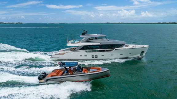 Image of No Time To Die yacht #10