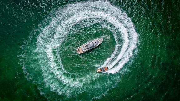 Image of No Time To Die yacht #11