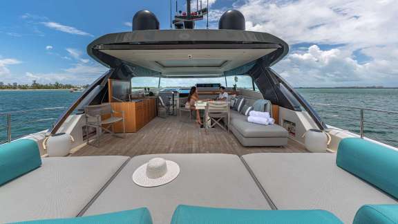 Image of No Time To Die yacht #16